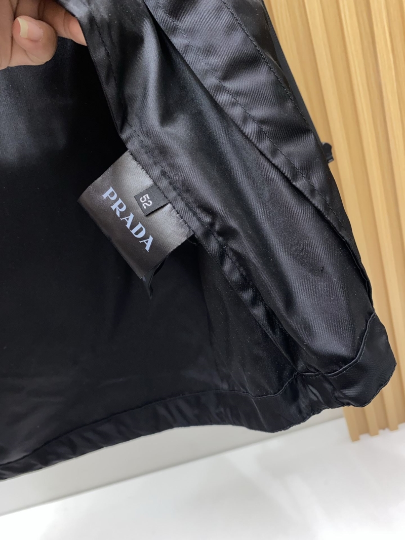 Pra*a outwear